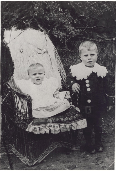 Douglas & Rufus Male 1906