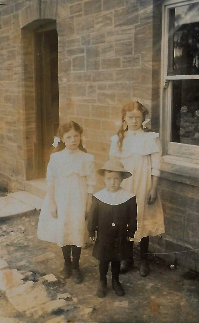 Sarah, Charles and Gertrude Duck