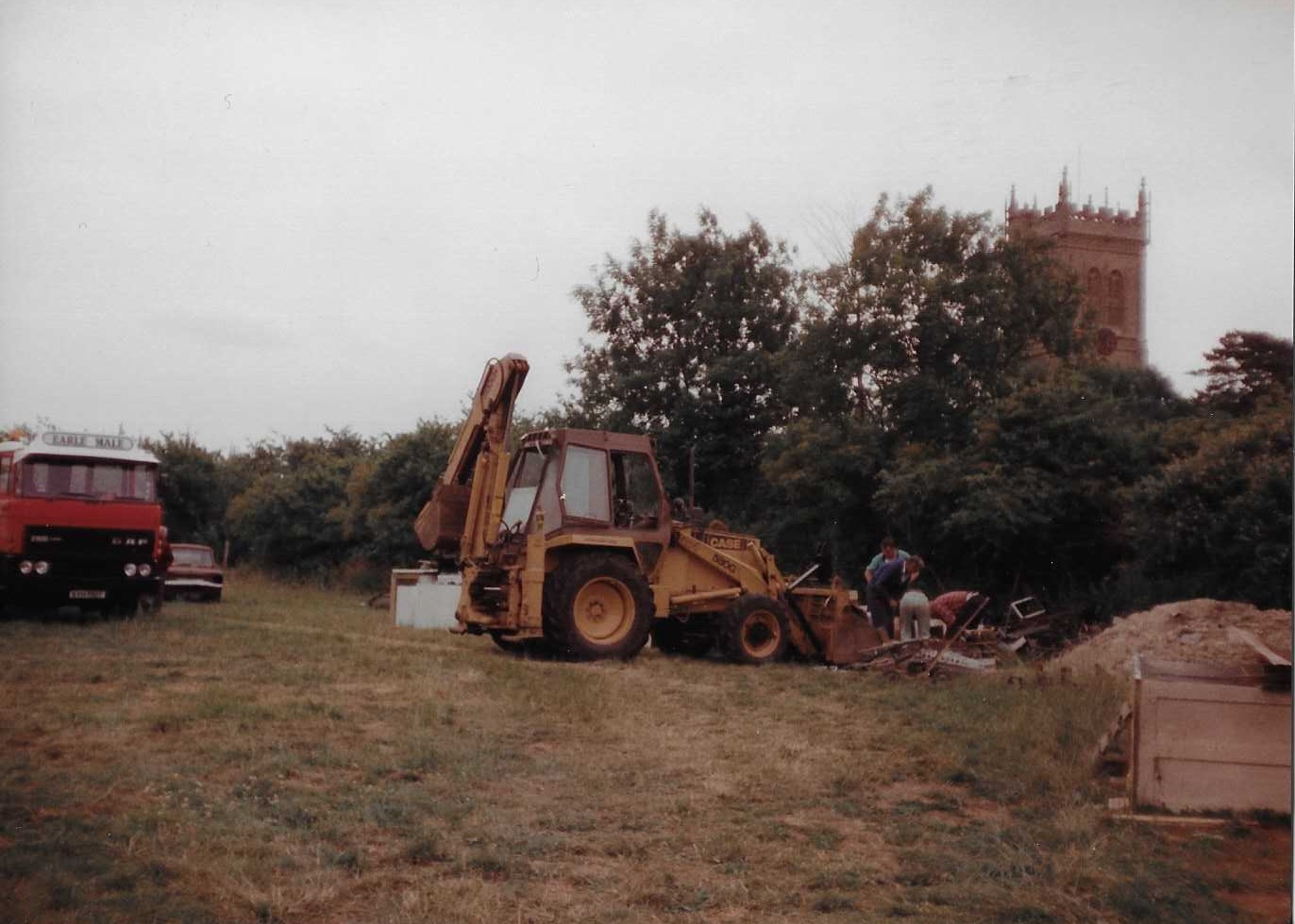 JCB loading scrap steel