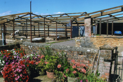 Dismantling of steel framed farm buildings