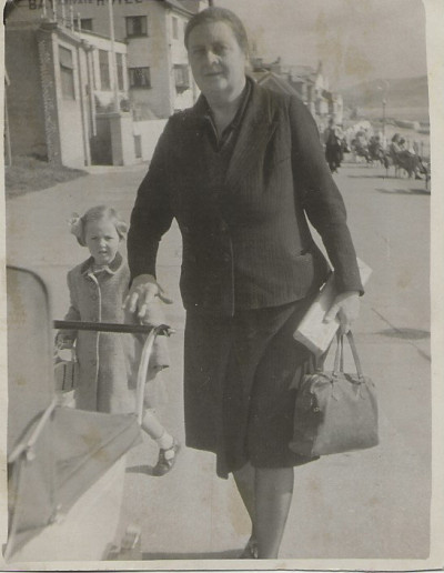 Rhoda May Jennings and grandchild.