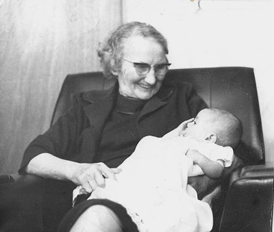 Beatrice Down with great granddaughter
