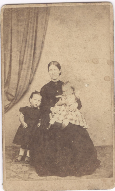 Auntie Hooper, Lottie & Kate