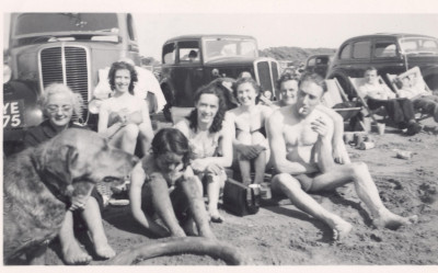 Reeds & friends on a beach.