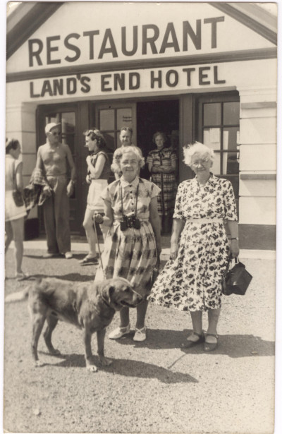 Millicent & Beatrice Reed & Rufus the dog