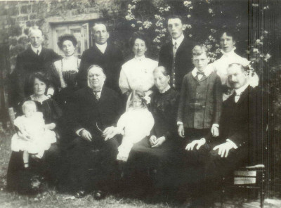 George Harvey and Family - 1907/8