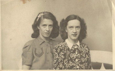 Mary & Helen Withers daughters of Edith Priscilla Reed.