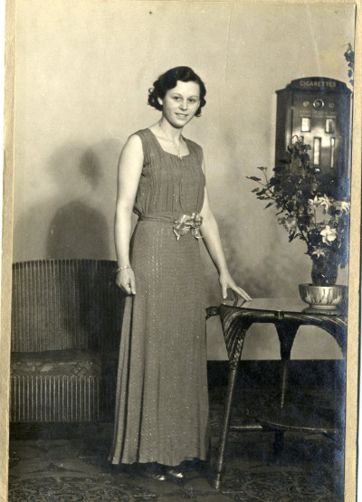 Iris Savidge