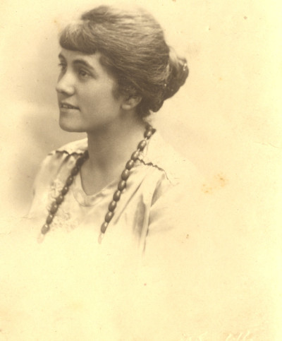 Studio Photo of "Ciss"