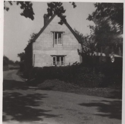 Oak Tree Cottage - 2