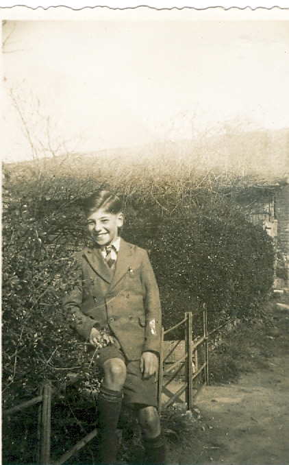 Leonard Bluck outside Dudmoor Cottage