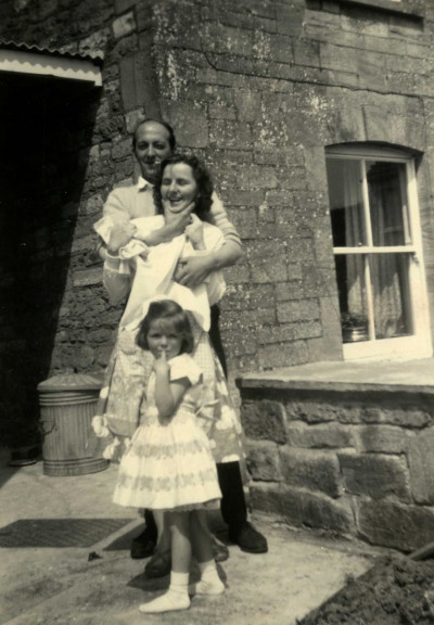 The young Lock Family