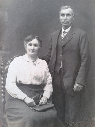 Aunt and Uncle Lize and Jim Male