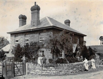 Burrow Farm, Burrow Hill