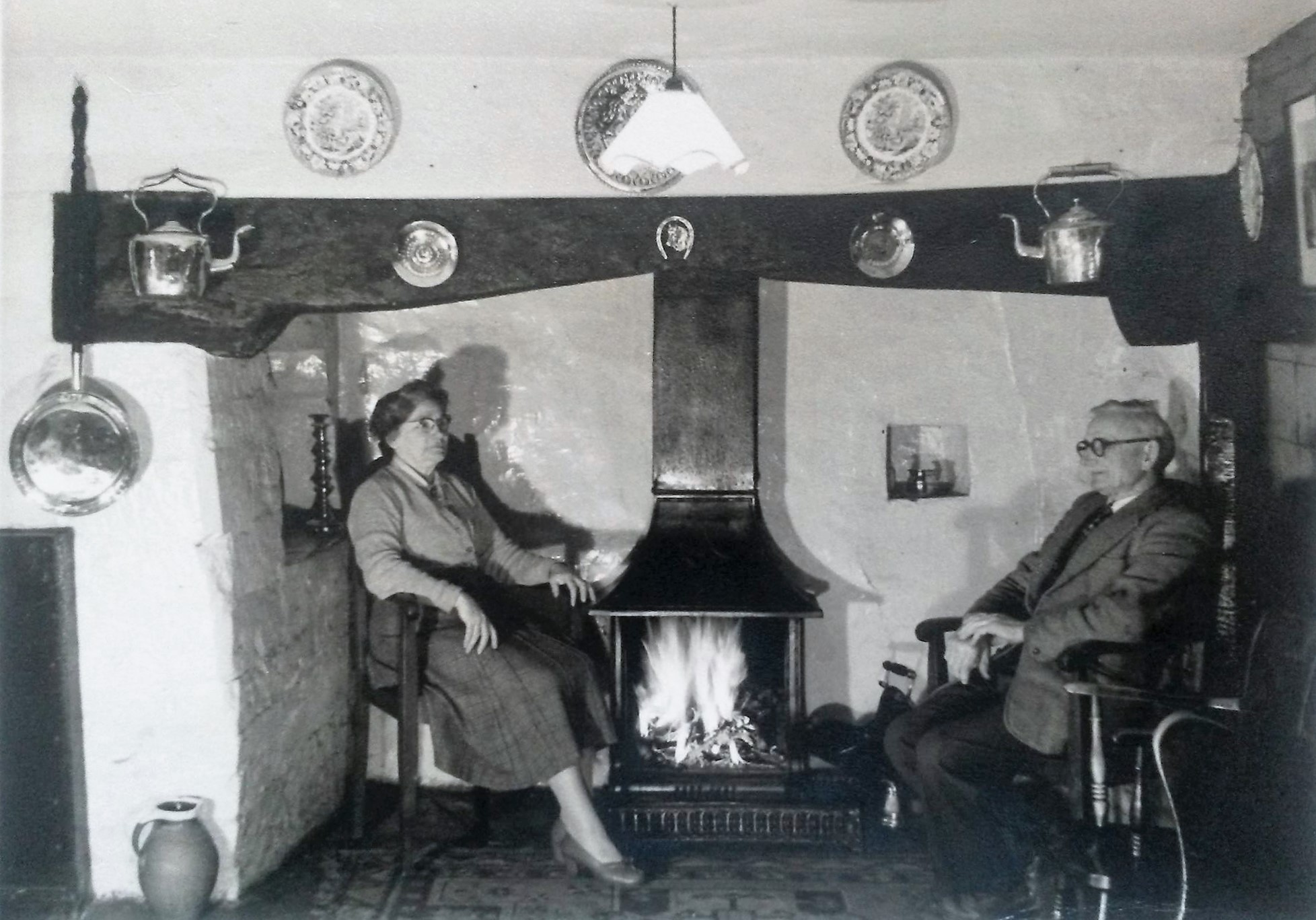 Mr. & Mrs. Darch, publicans