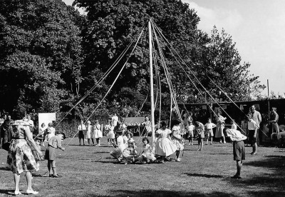 May pole dancing a