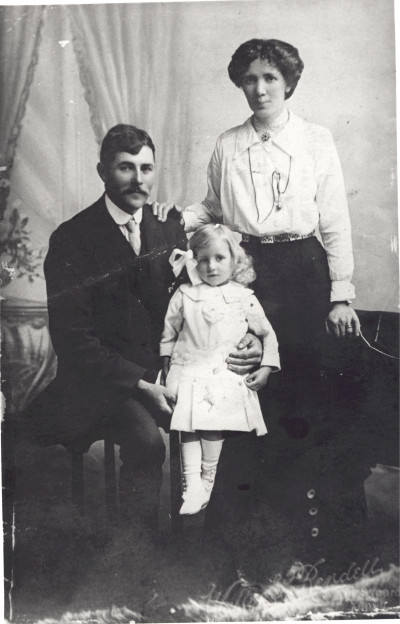 Family group in studio.