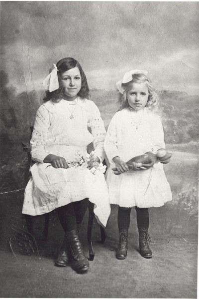 Eva Barrett & Ida Talbot studio image